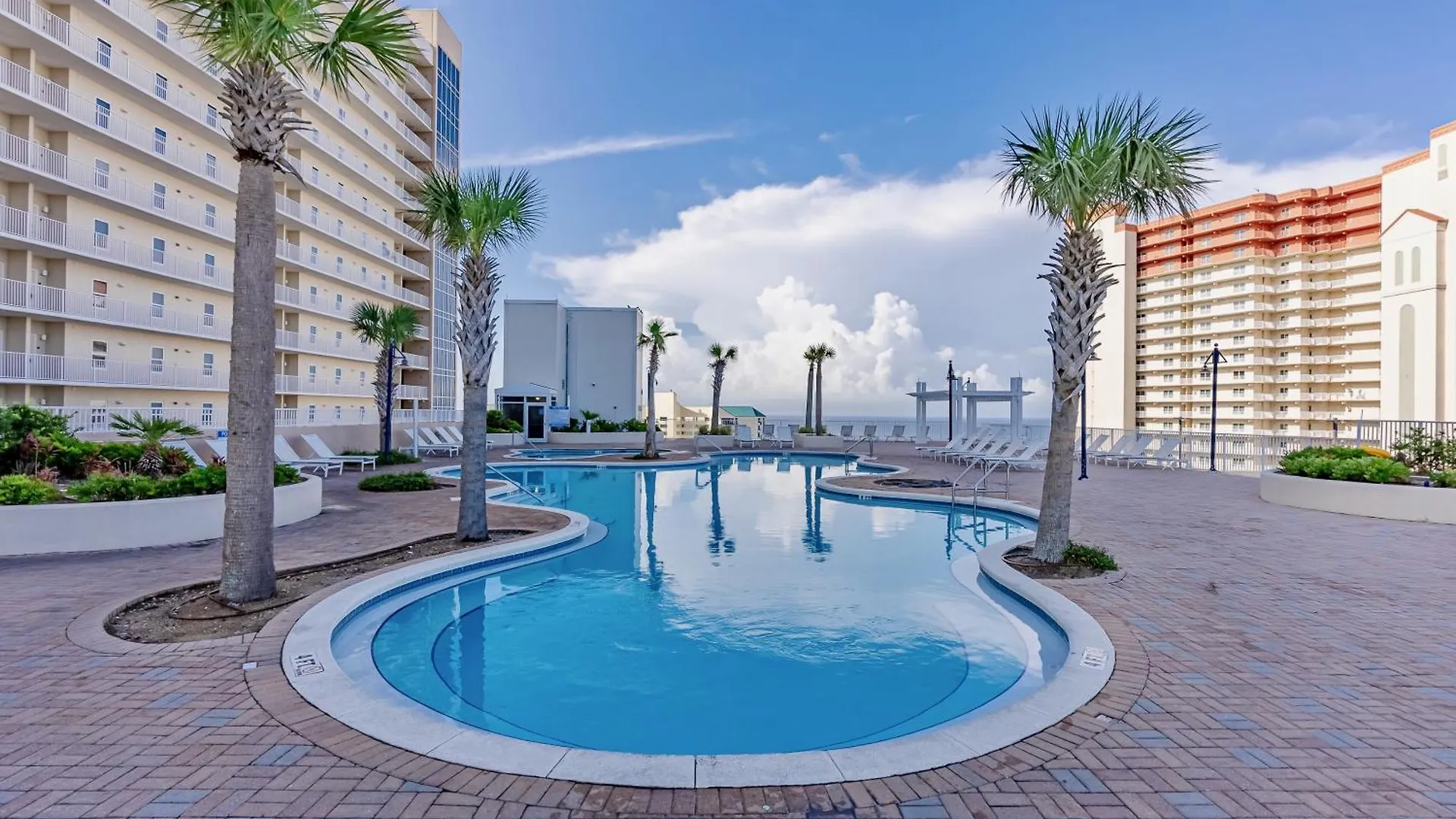 Stunning Views! Located Steps 2 Beach, Restaurants & Shops! By Dolce Vita Getaways Pcb Panama City Beach